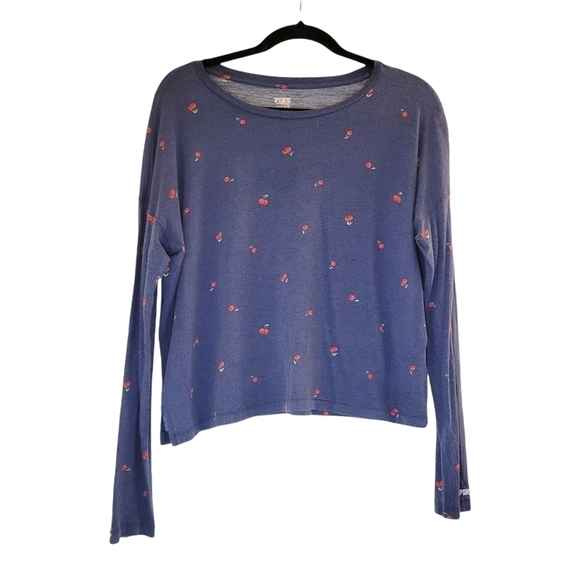 VS PINK Girlfriend Long Sleeved Cropped Tee - Picture 4 of 11